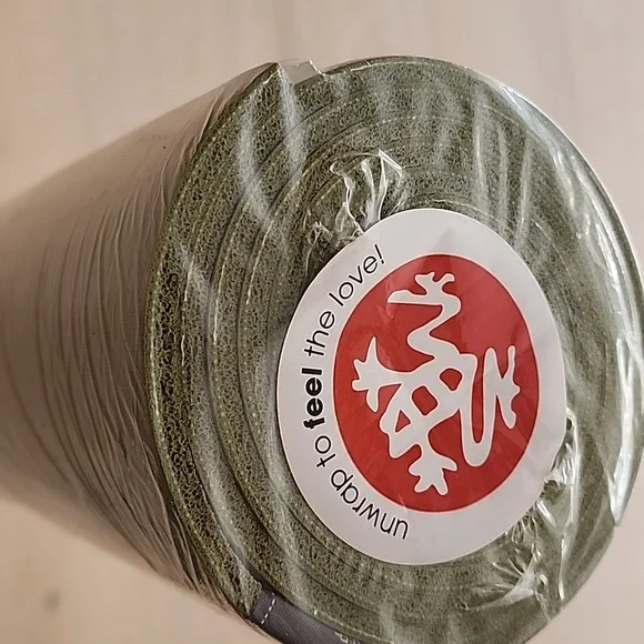 New Manduka Extra Wide Eko 71 L, 26 W & 5mm Thickness Yoga Mat in Moss Green
